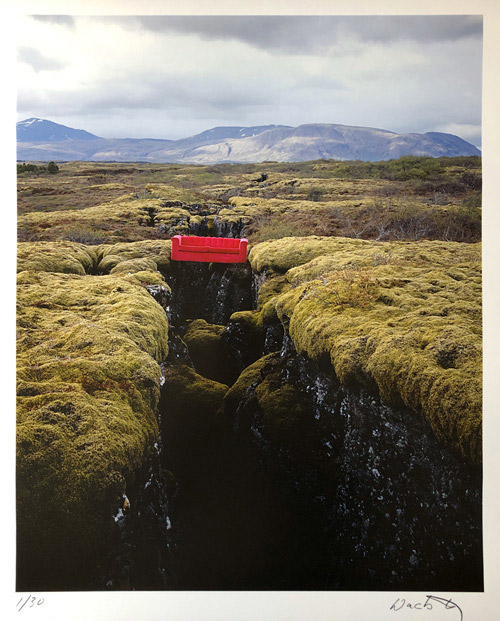 The Red Couch - Thingvellir, Island 2003